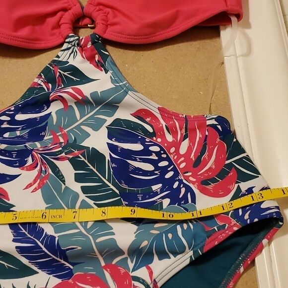 NWT Decree pink with leaf pattern one piece O ring swimsuit size Small - Picture 10 of 10